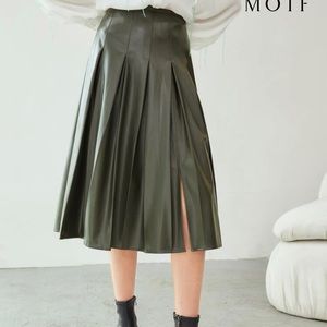 NWOT Shein MOTF Dark Green Midi Leather Pleat Skirt with Side Slit